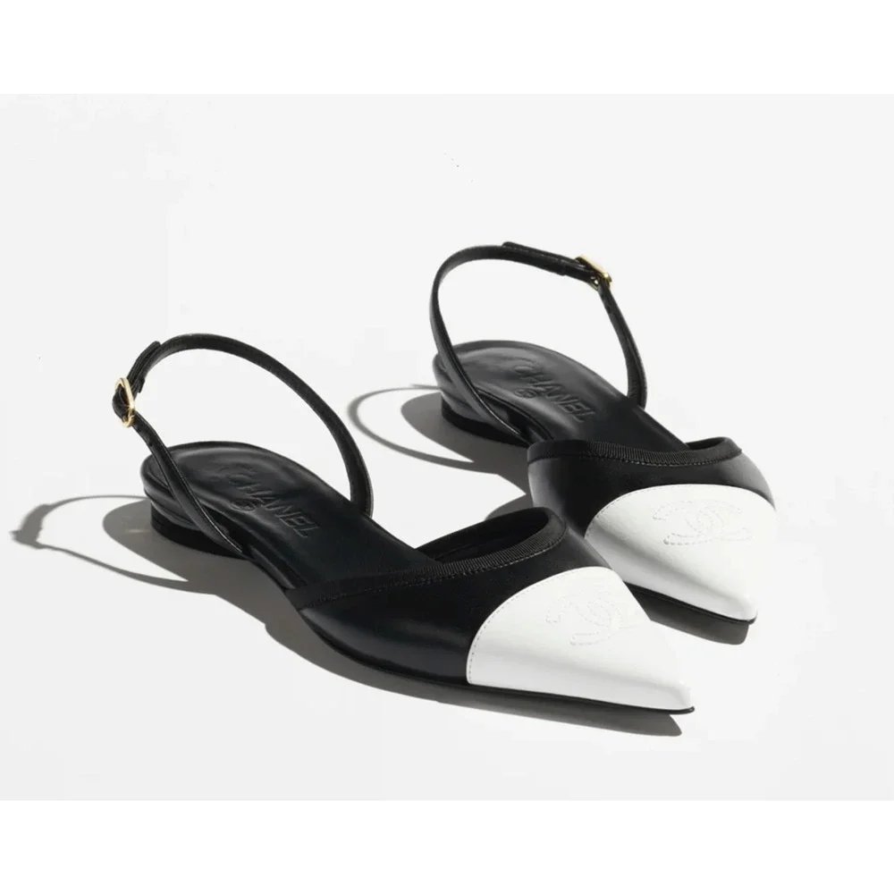 Chanel 26P Black White Pointed Toe CC Logo Slingback Ballet Ballerina Flat 38.5